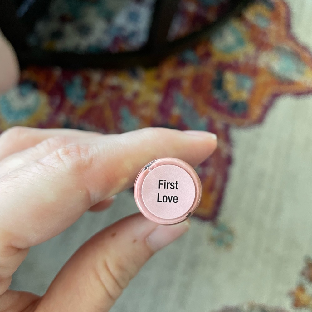 First love Lipsense